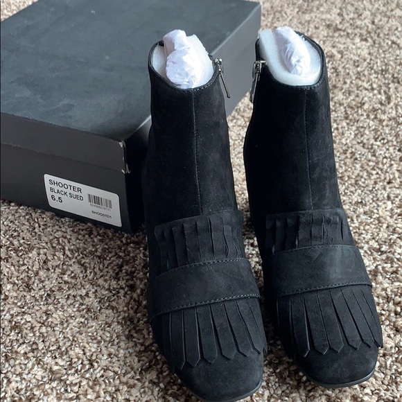 BNIB Steve Madden || Shooter Kiltie Suede Booties - Picture 4 of 8